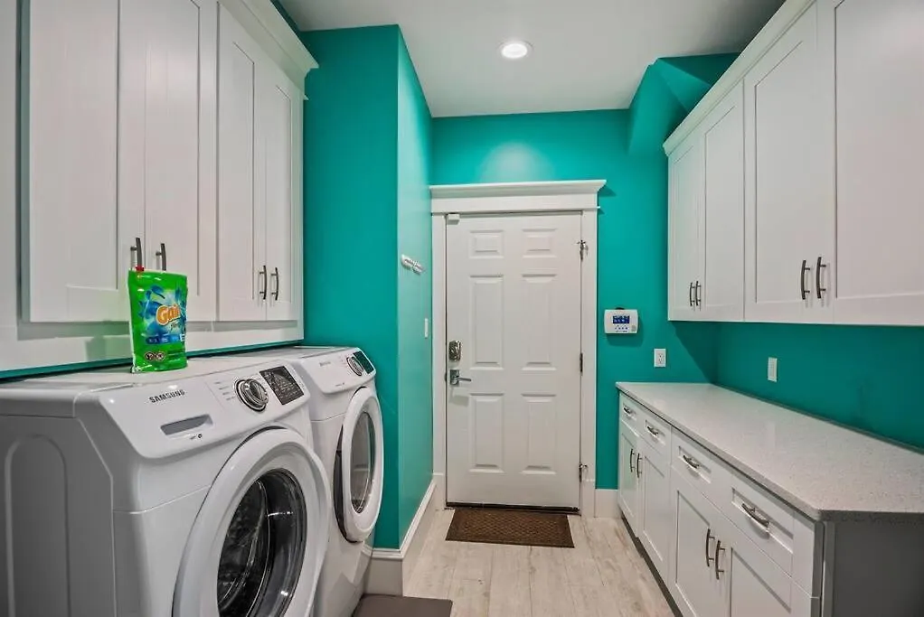 Serenity By The Sea 3 Bedroom 3.5 Ba Destin Holiday home